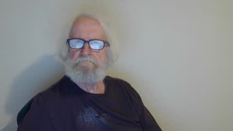 Somewhere over the rainbow online show from January 21, 9:04 pm