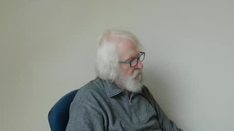 Somewhere over the rainbow online show from February 7, 8:22 am