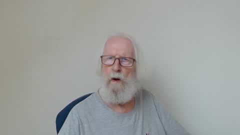 Somewhere over the rainbow online show from September 9, 1:43 pm