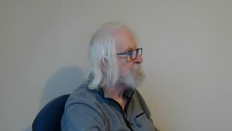 Somewhere over the rainbow online show from December 29, 7:50 am