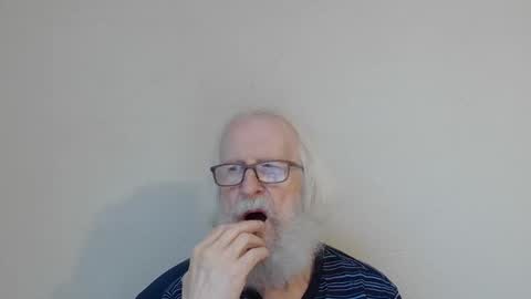 Somewhere over the rainbow online show from October 14, 7:04 am