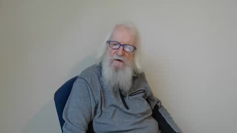 Somewhere over the rainbow online show from December 27, 8:35 am