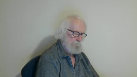 Somewhere over the rainbow online show from February 7, 8:53 pm