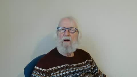 Somewhere over the rainbow online show from February 4, 8:13 am