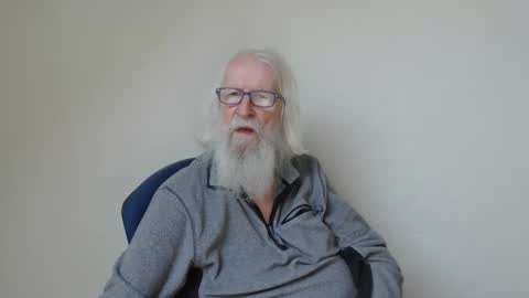 Somewhere over the rainbow online show from December 24, 8:22 am