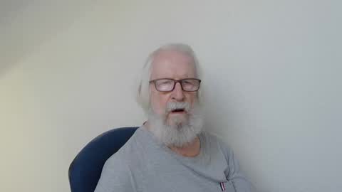 Somewhere over the rainbow online show from September 19, 7:31 am