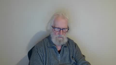 Somewhere over the rainbow online show from January 23, 9:18 pm