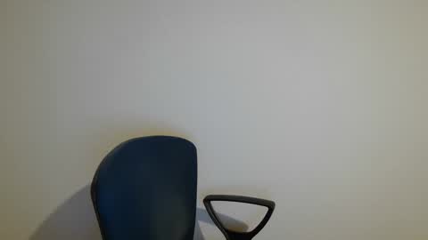 Somewhere over the rainbow online show from January 3, 9:05 pm