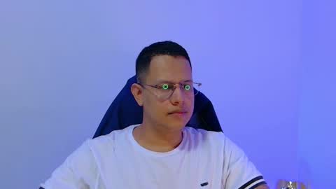 Liam online show from April 6, 6:52 pm