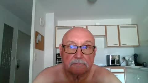 Onemoretimebis online show from August 1, 1:32 pm