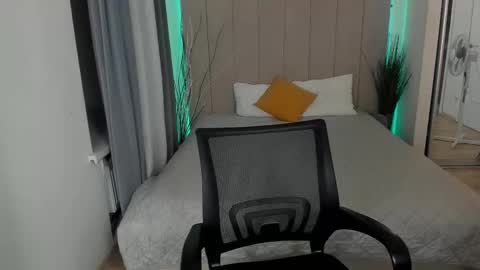 Erick  online show from March 12, 6:44 pm