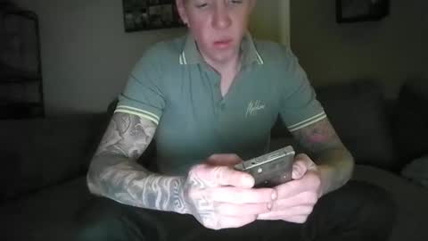 boy30 online show from February 15, 5:43 pm