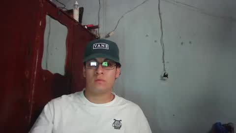 oomaurooo online show from December 25, 9:43 pm