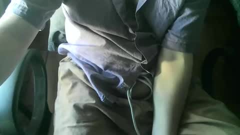 Snapshot of ore_cam chatting on December 22, 9:42 pm Ore online show from December 22, 9:42 pm