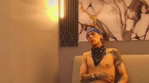 orus_241 online show from October 6, 9:41 pm