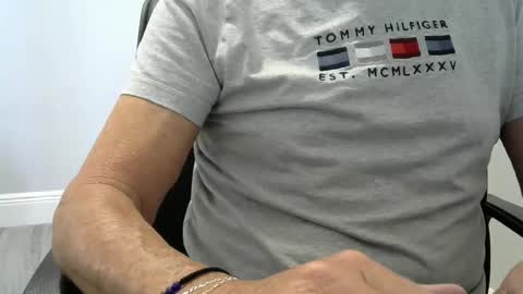 Ossi online show from February 2, 4:00 pm