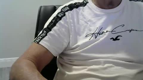 Ossi online show from February 10, 11:13 pm