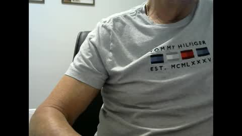 Ossi online show from February 3, 2:03 am