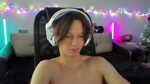 Ostin online show from December 15, 7:49 am