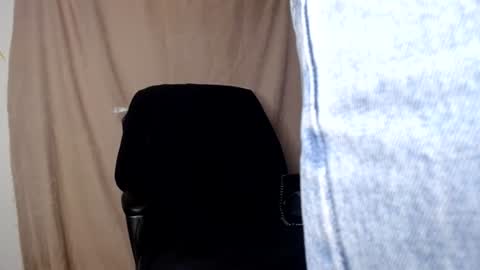 otto_stud online show from July 27, 4:08 am