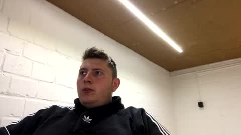 outflayd online show from March 28, 11:05 pm