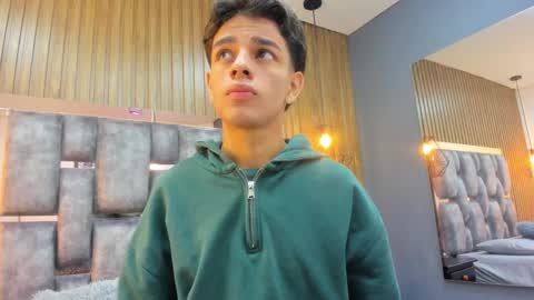 Owen Johnson online show from March 29, 11:43 am