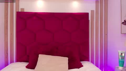 Owen online show from March 19, 4:05 am