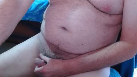 Snapshot of ozzieozzieoi chatting on September 17, 2:23 am HairyolOz online show from September 17, 2:23 am