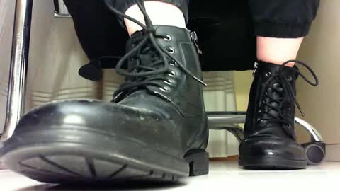 Pablo Meness online show from February 10, 12:30 am