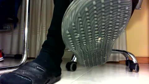 Pablo Meness online show from December 12, 12:05 am