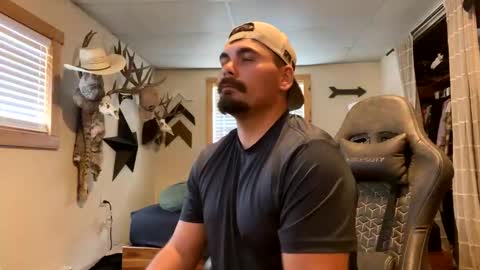 packinnstackin1996 online show from April 15, 7:25 pm