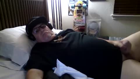 panos online show from October 13, 4:07 am