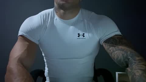 Snapshot of panther_style chatting on December 7, 4:53 am Oleg online show from December 7, 4:53 am