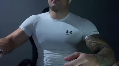 Snapshot of panther_style chatting on December 9, 4:56 am Oleg online show from December 9, 4:56 am