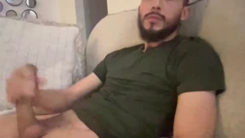 papicubano_guapo23cm online show from October 30, 5:09 am