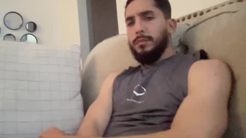 papicubano_guapo23cm online show from February 28, 6:56 am