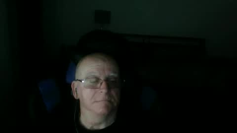 papilly online show from March 21, 10:09 am