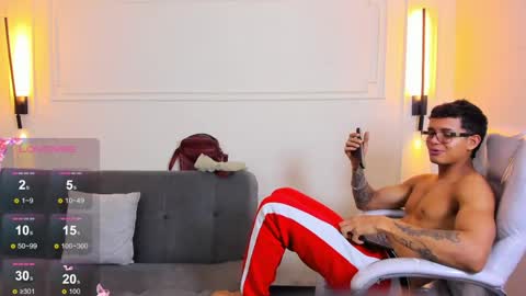 Ryan And Casper online show from May 20, 2:12 pm