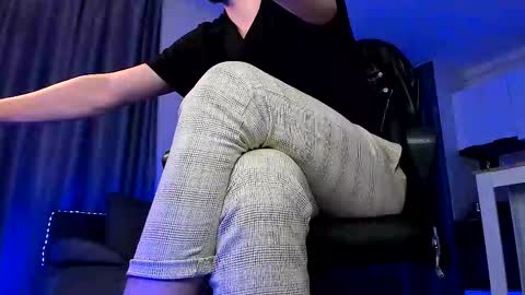 Paris online show from March 29, 10:43 pm