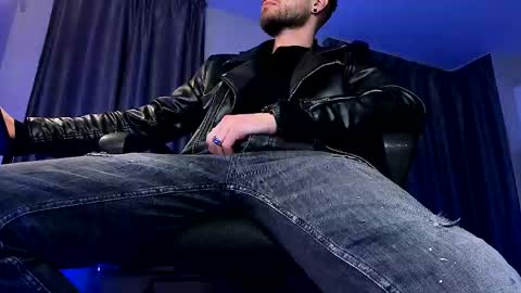 Paris online show from March 28, 10:43 pm