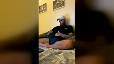 parkertom525 online show from June 1, 8:09 pm