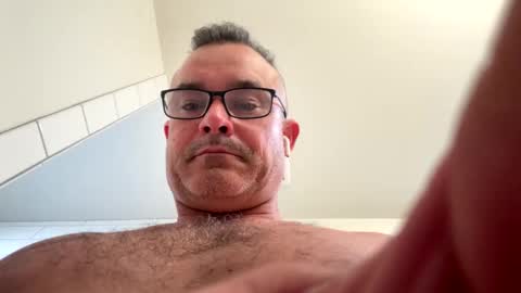 pasadoplaya online show from March 6, 1:35 pm