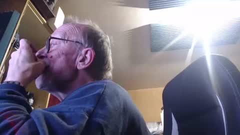 pascal88881 online show from October 22, 7:16 pm