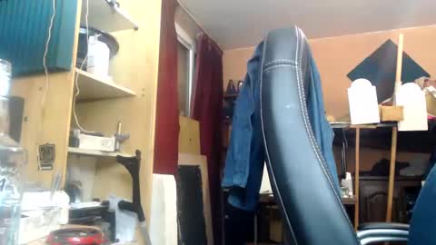 pascal88881 online show from December 10, 10:49 pm