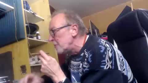 pascal88881 online show from December 8, 4:25 am