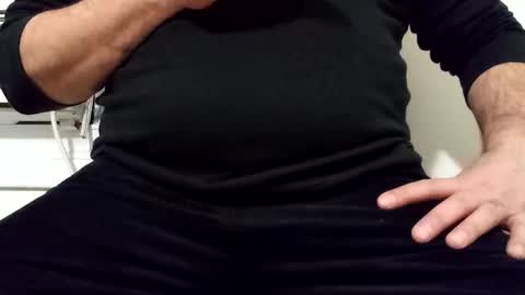 Snapshot of pato0008 chatting on December 17, 4:45 am JD online show from December 17, 4:45 am