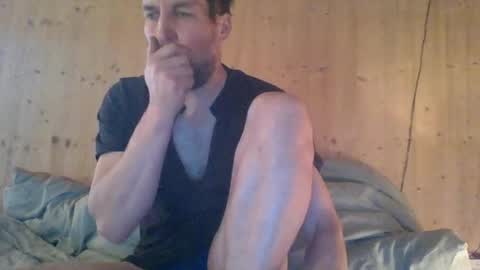 paueriwan online show from April 1, 8:05 am