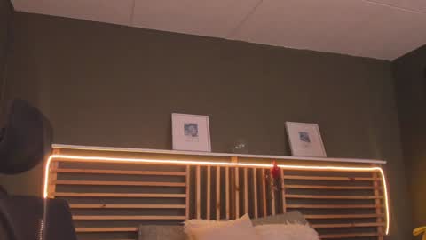 Paul online show from January 22, 12:38 pm