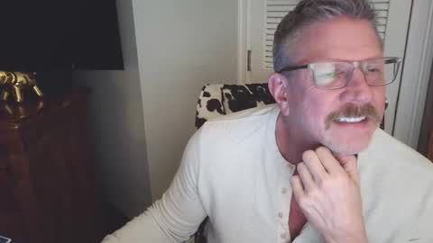 Paul Roland online show from February 7, 3:24 am