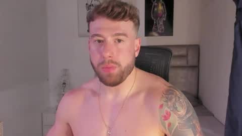 PAUL ROGER online show from March 21, 10:36 pm